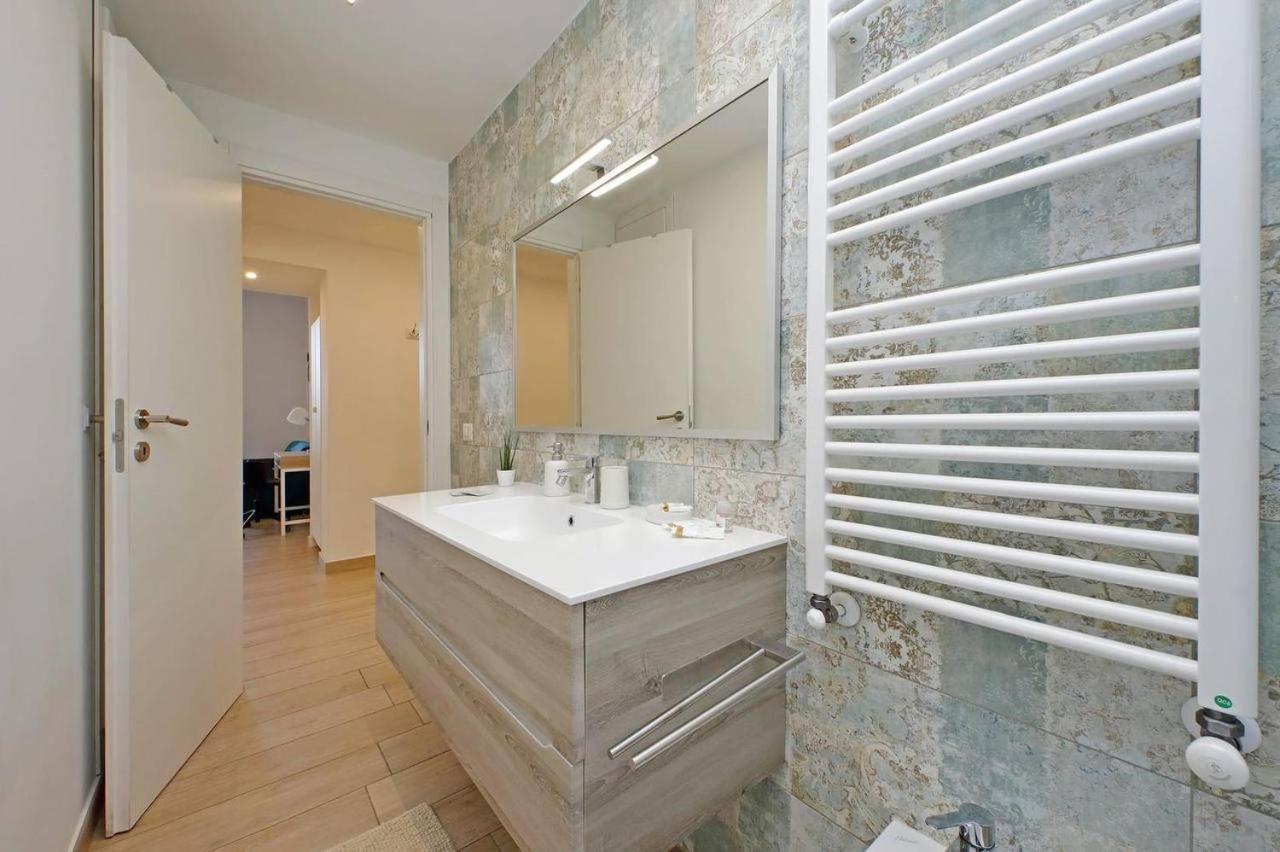 Apartment A 10 Min Dal Colosseo Dimora Intima E Silenziosa Rome